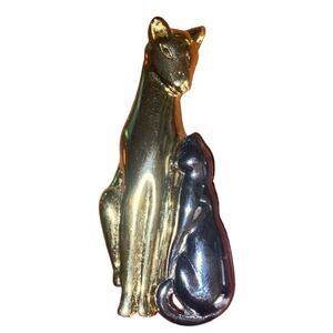 Elegant Two Tone Cat & Kitten Pin